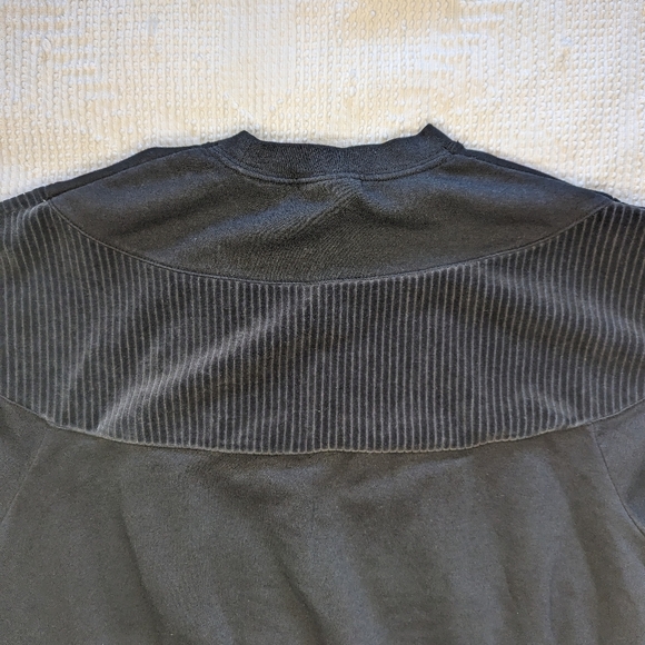 Nike║Black Textured Sweatshirt║Size S - Picture 4 of 6